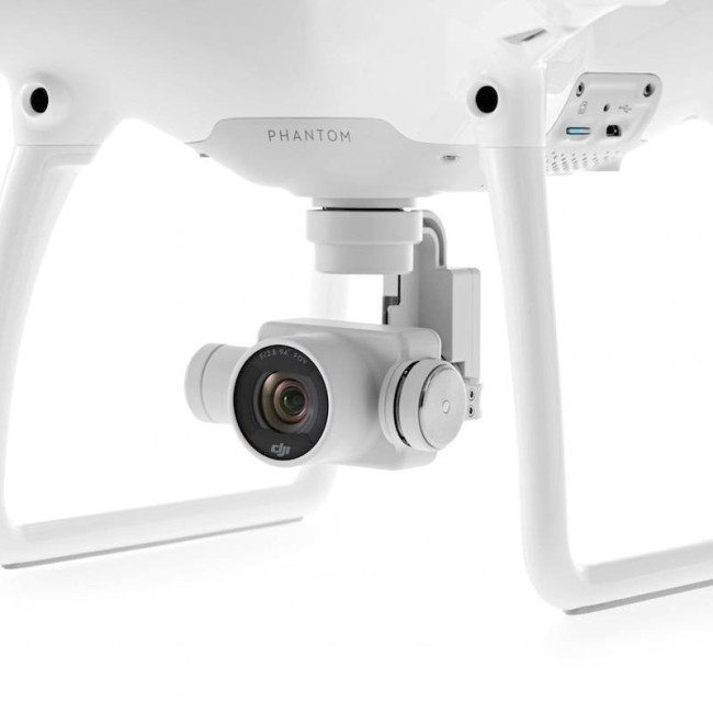 Квадрокоптер DJI Phantom 4 + 2 доп. аккумулятора Квадрокоптер DJI Phantom 4 + 2 доп. аккумулятора