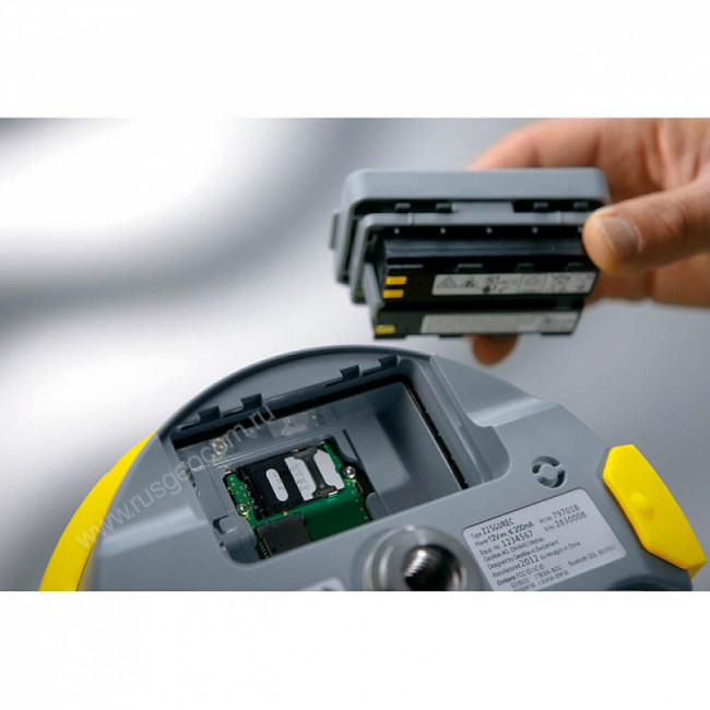 GNSS приемник GeoMax Zenith25 PRO Rover (GSM-UHF) xPad Win GNSS приемник GeoMax Zenith25 PRO Rover (GSM-UHF) xPad Win